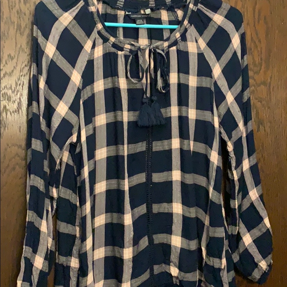 3/4 length sleeve top with front tassel ties